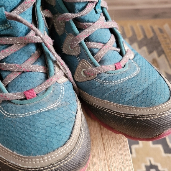 Ahnu Blue and Gray Women's Sneakers - Picture 4 of 8